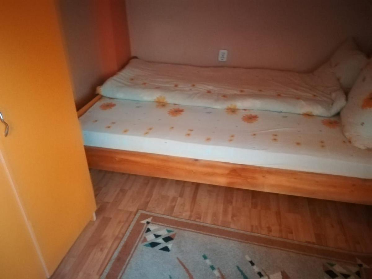 ホテル Casa Cozorici サドバ エクステリア 写真
